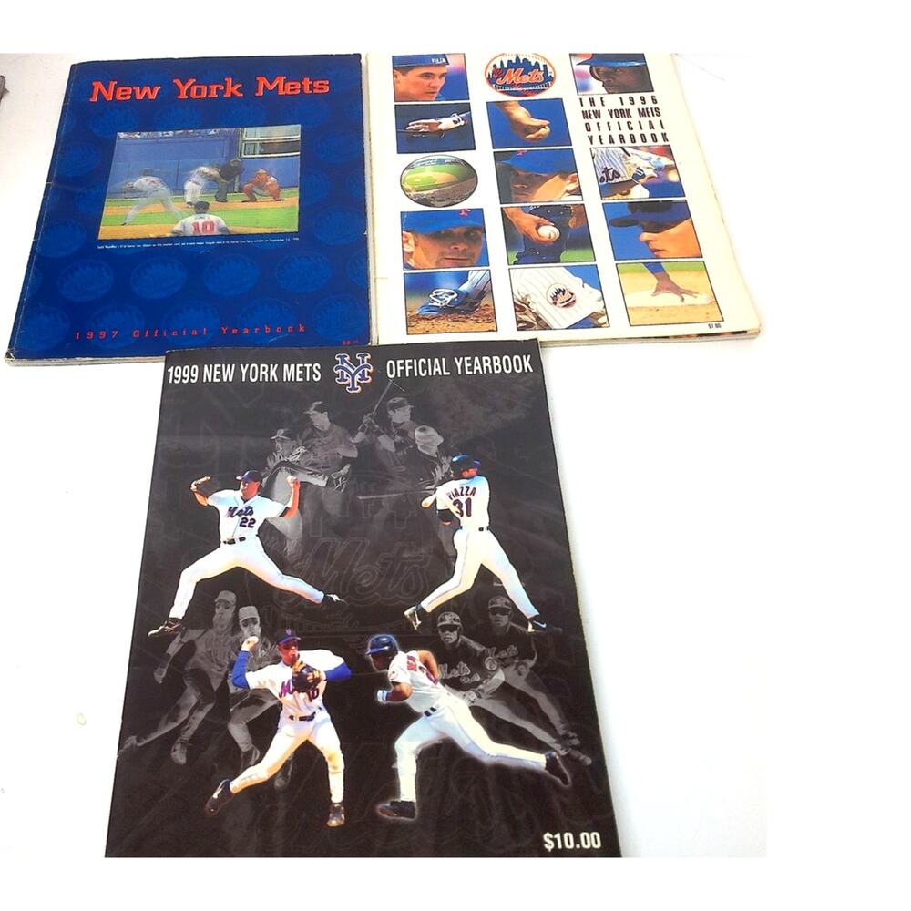 NY Mets Yearbooks 1996 1997 1999 Mike Piazza Todd Hundley Book Bundle Set